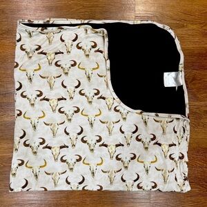 Posh peanut bamboo blanket 38”x38”